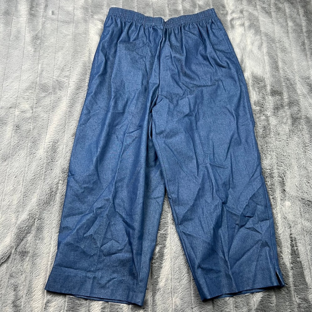 Alfred Dunner Classics Blue Denim Capri Pants 09510 XX Size 8